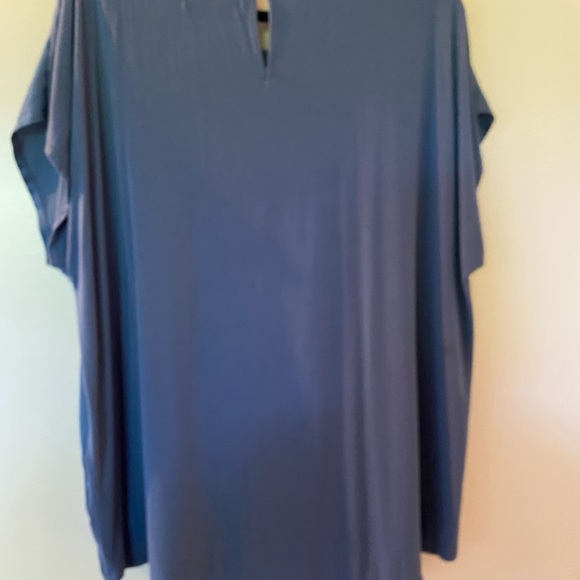 Additionelle “A” top. - Picture 3 of 5